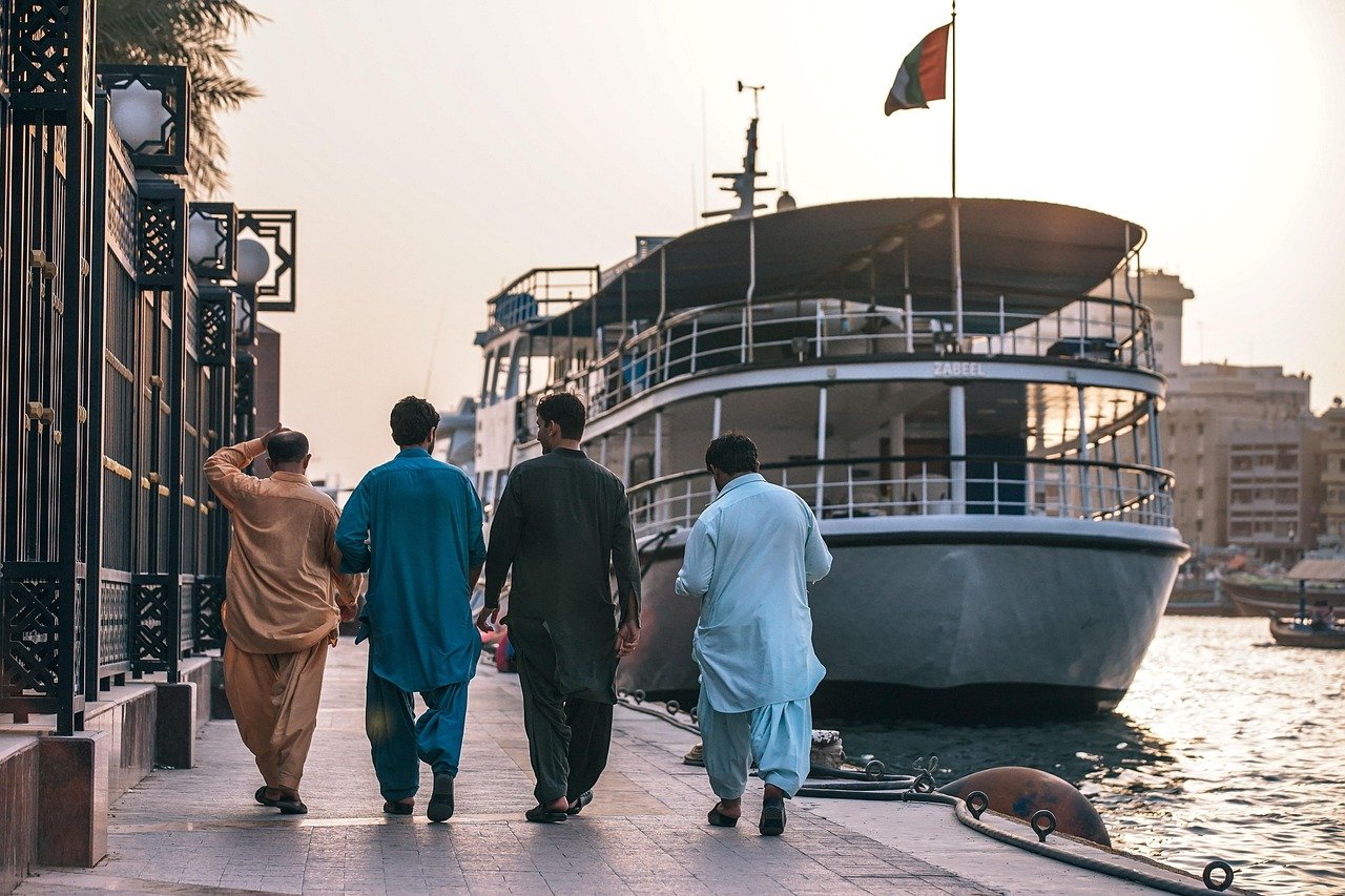boat, street, urban-2713872.jpg